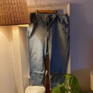 AEO jeans mom